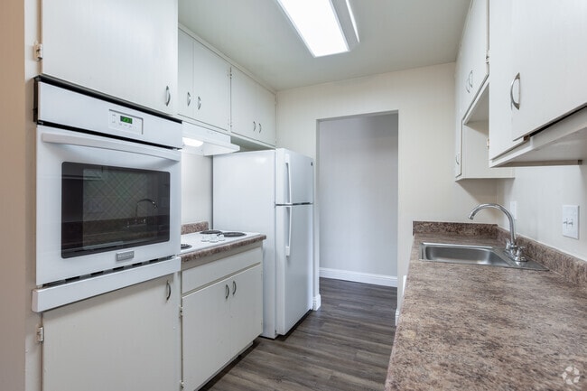 3BR, 2BA - Residencia 3 - Marina Plaza