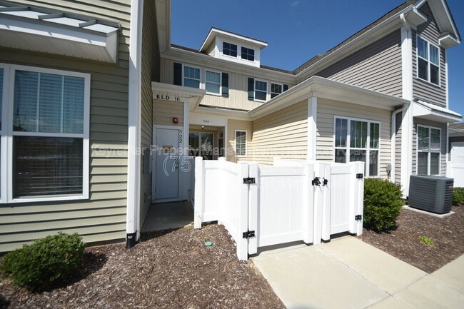 Photo - 504 Fishers Ct