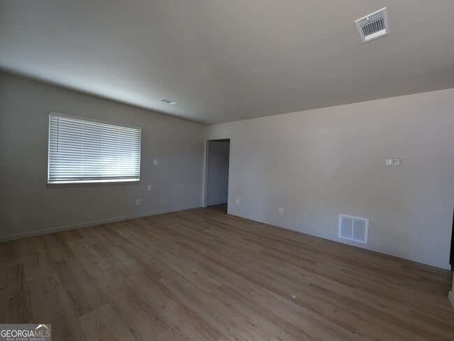 Photo - 110 Springtree Rd