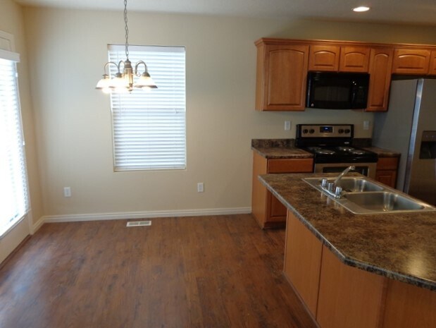 Photo - 2148 Revere Way