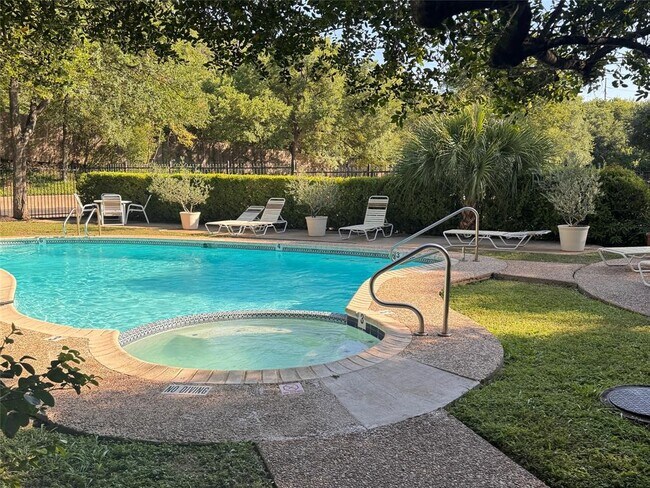 Photo - 3839 Dry Creek Dr Unit 133