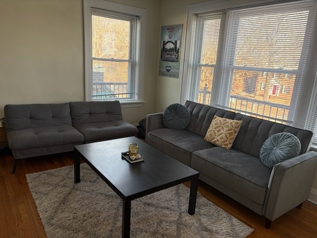 Living Room - 7012 Forsyth Blvd Unit 3W