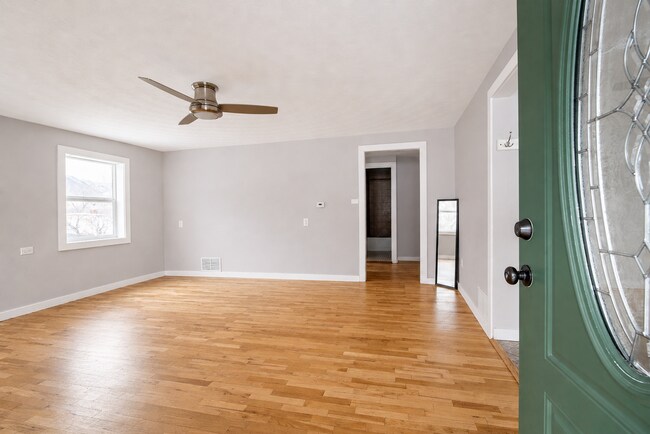 Photo - 703 10th St Unit Main Level