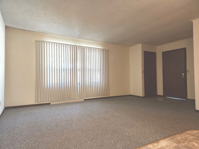 Building Photo - 605 Clark St Unit 615 Clark Street Rental