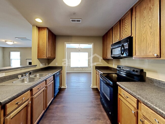 Photo - 829 Willow Bay Dr