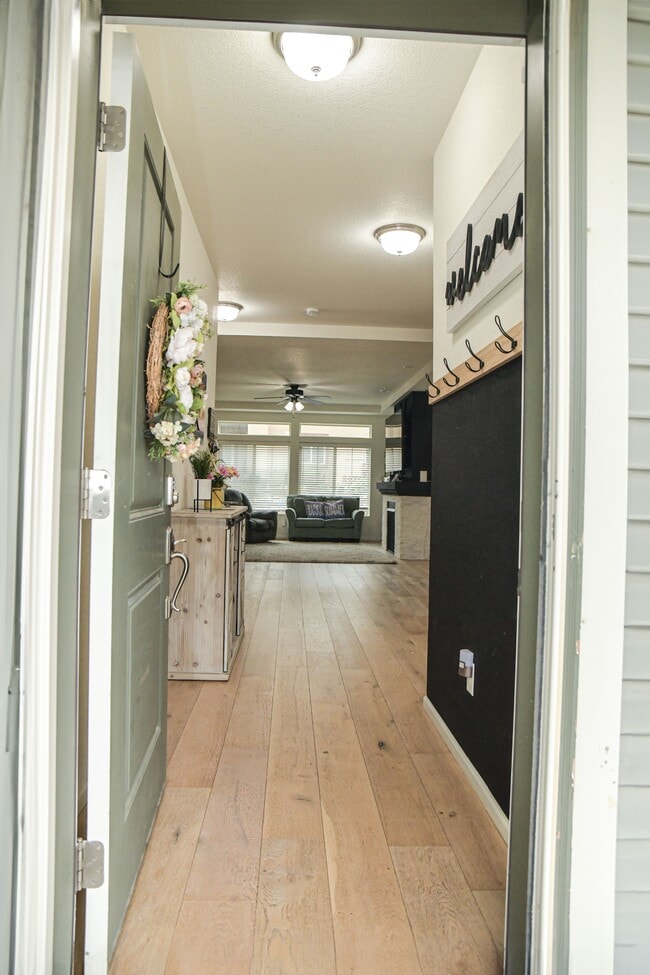 Photo - 6797 Backcountry Lp