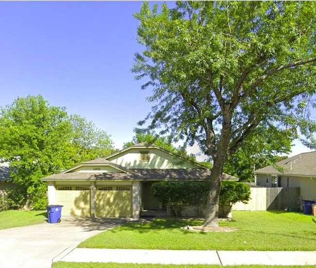 Building Photo - 11913 Rosethorn Dr