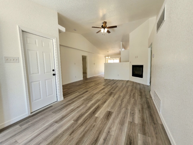 Photo - 2202 Cowhand Pl