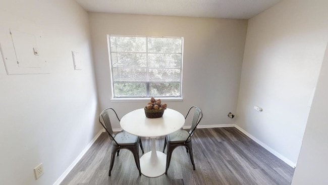 Photo - Vines at Hillside