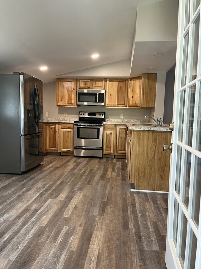 Building Photo - 6921 Milestrip Rd