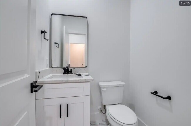 Photo - Room in Duplex on Wendelkin St