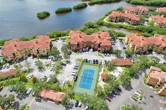 Photo - 2717 Via Cipriani Unidad 615B