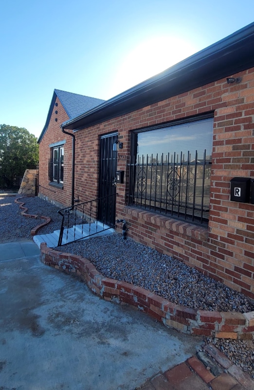 Building Photo - 3722 Sacramento Ave