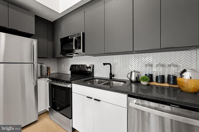 Photo - 600 N Howard St Unit 504