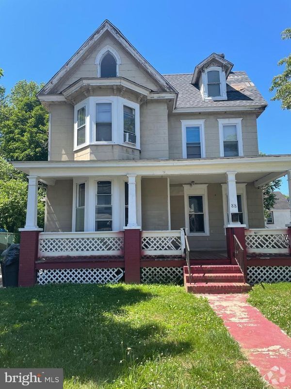 Building Photo - 88-Unit E Pitman St Rental