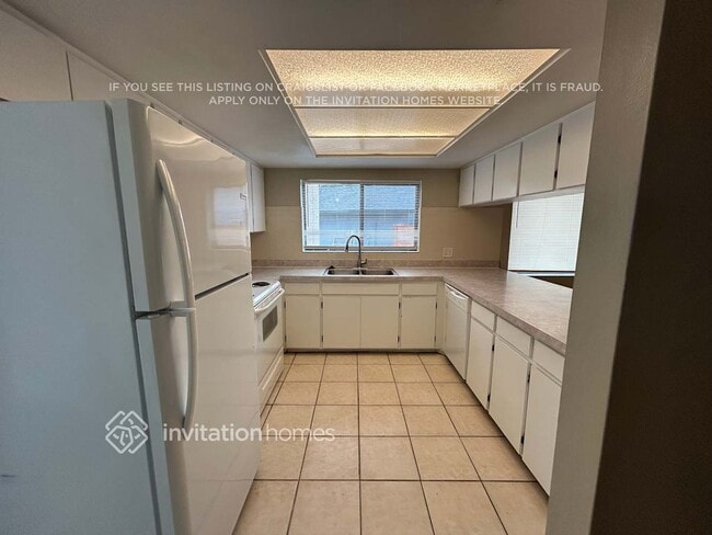 Photo - 2501 E Timberlane Dr