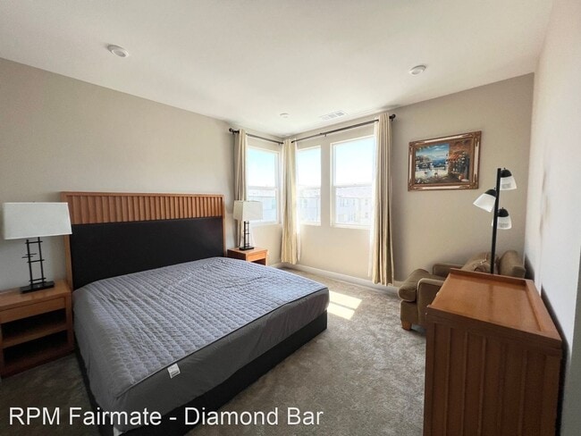 Building Photo - Four Levels of Modern Luxury Living in Ana... Rental