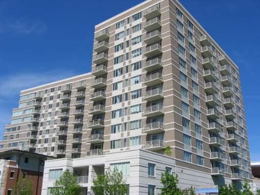 Building Photo - 1515 S Prairie Ave Unit 617 Rental