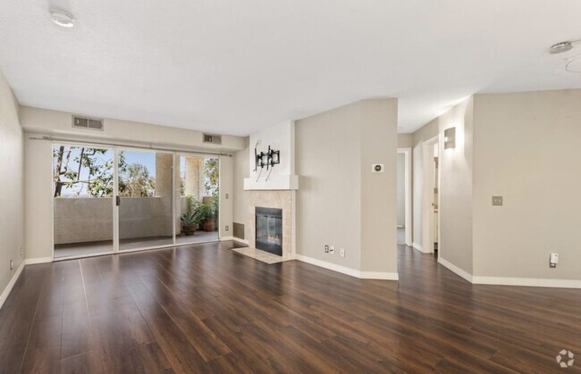Building Photo - 11345 Affinity Ct Unit Affinity Condo