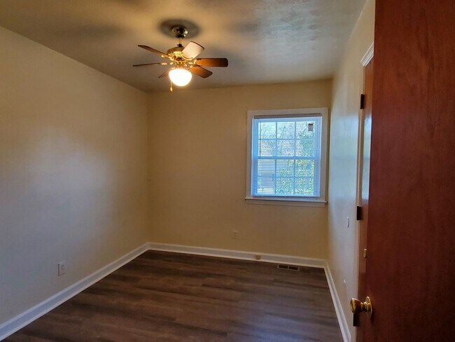 Photo - 7314 Hyannis Dr