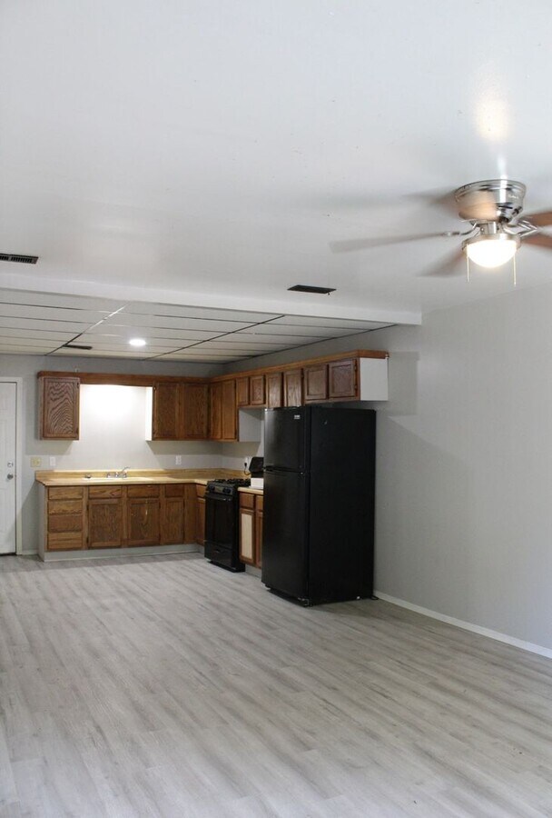 Photo - Pierce City Townhouse Unit 912 N Walnut St Apt #8