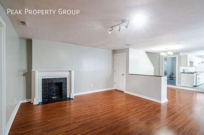 Photo - MOVE IN NOW! 2 Bedroom Apartment Minutes A...
