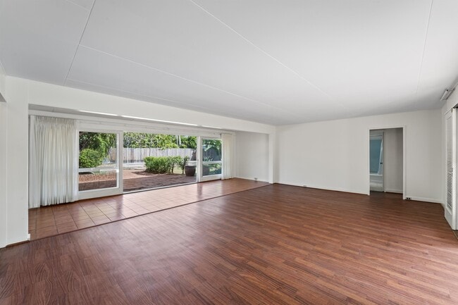 Photo - 115 Ohana St