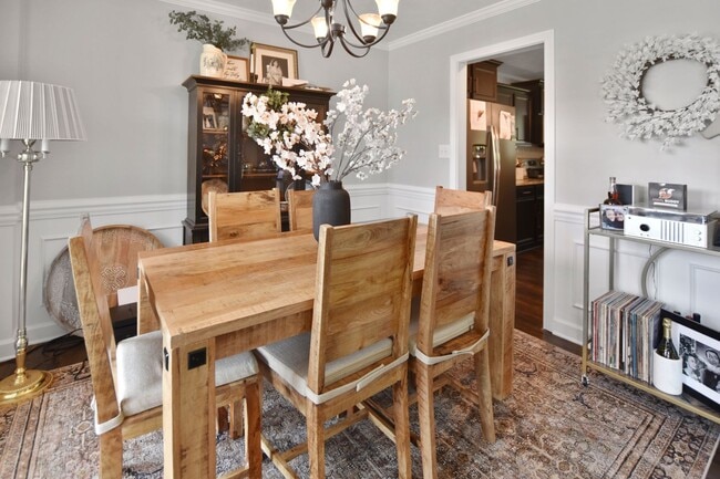 Photo - Pet Friendly Four Bedroom!