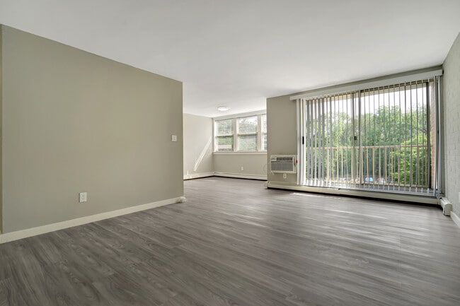 Woods Edge Apartment Homes