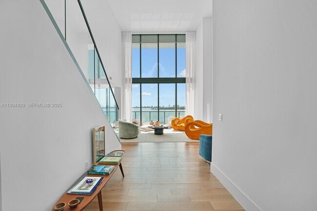 Photo - 788 NE 23rd St Unidad 202