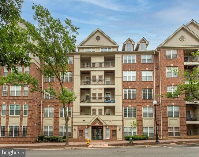 Building Photo - 2310 14th St N Unit 402 Rental