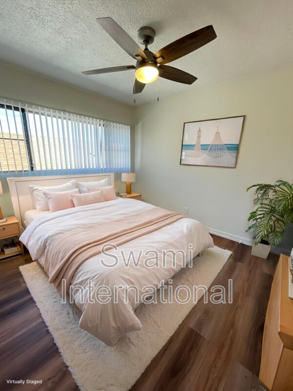 Photo - 860 W 50th Pl Unidad #2