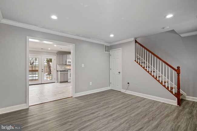 Photo - 9838 Town Ln