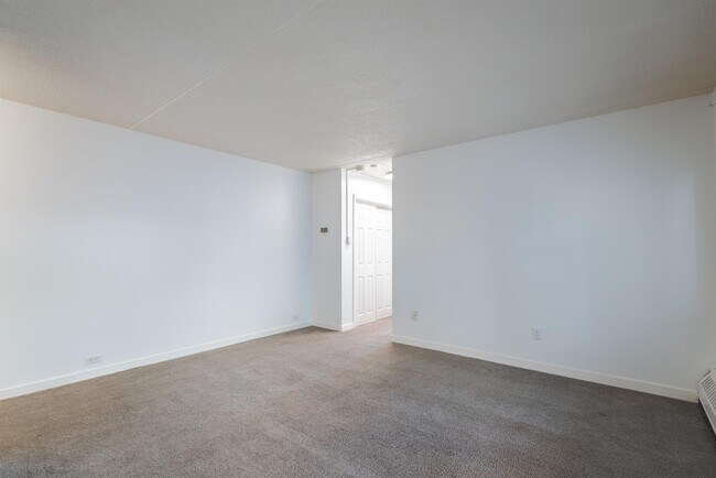 Photo - 2150 Osler St Unit 9