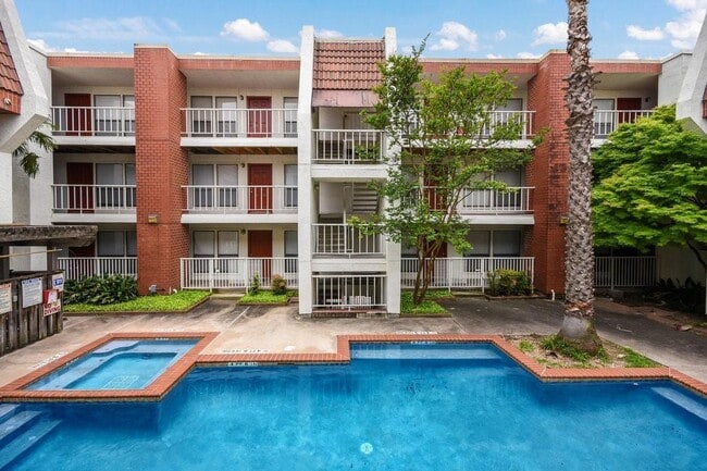 Photo - 3115 Helms St Unidad 218 Rental
