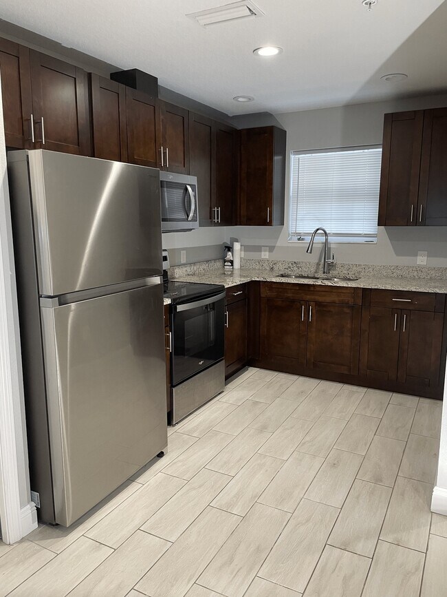 Photo - 1801 W Sligh Ave Unidad 2101