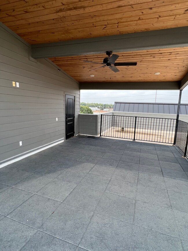 Photo - 101 Elm Ave Unidad 22