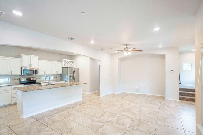Photo - 221 Birch Oak Ln