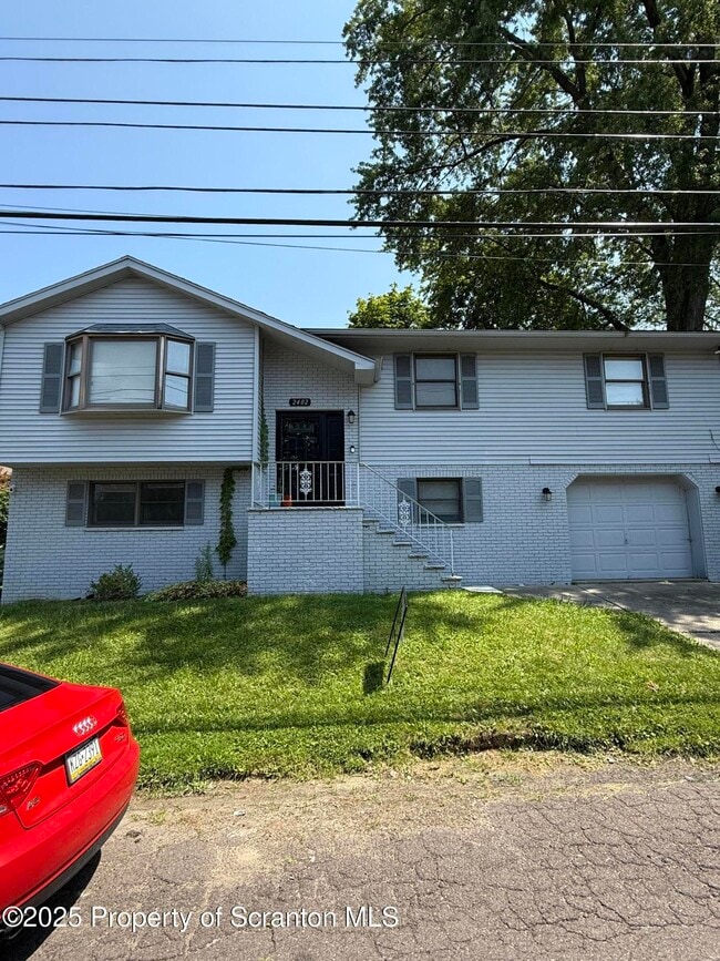 Building Photo - 2402 Dimmick Ave Rental