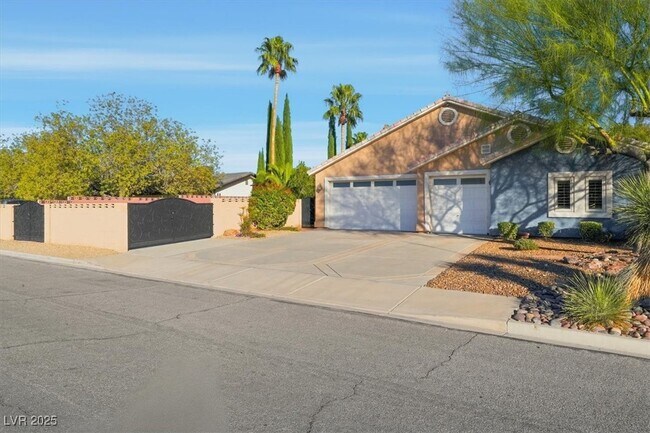 Photo - 8570 Country Home Cir