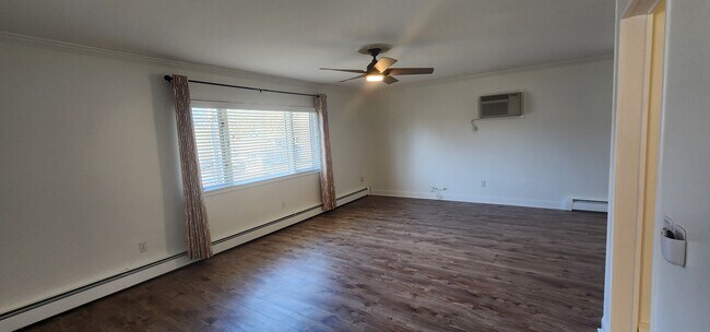 Living Room - 175 Chestnut St Unidad #B