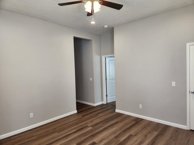 Photo - 424 S Lambert St