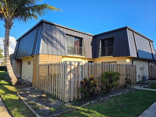Building Photo - 2359 Waterside Dr Rental