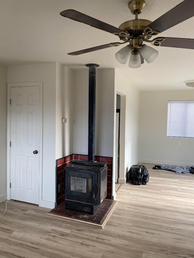 Photo - 2205 Oak Ave