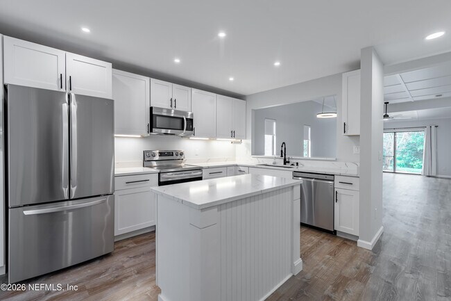 8118 Baymeadows Cir E Unidad 1