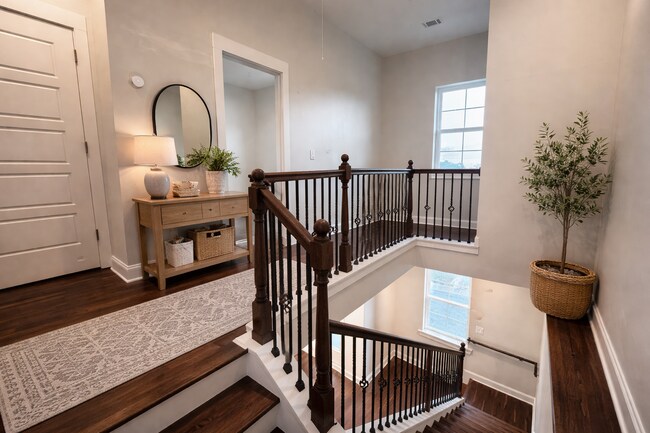 Photo - 1777 Temple Ave