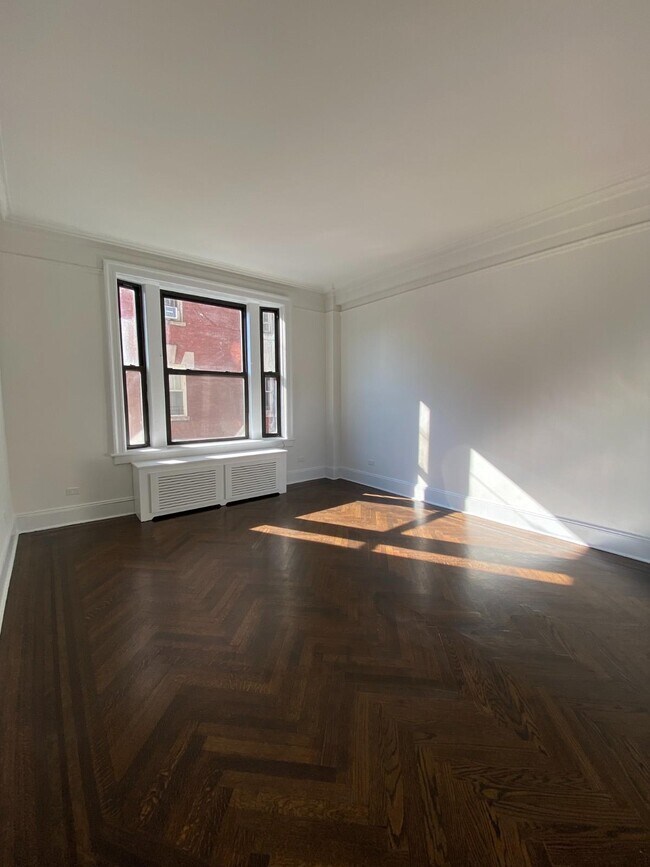 Photo - 166 W 72nd St Unidad 3C