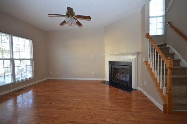 Photo - 111 Caley Rd