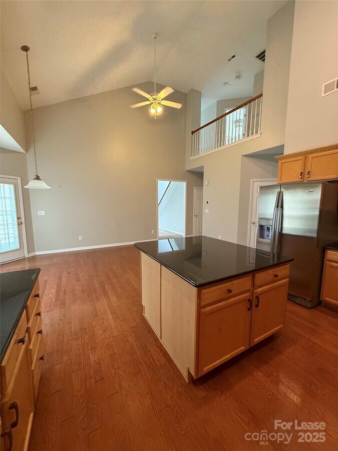 Photo - 8811 Singleton Ct