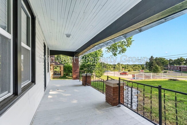 Photo - 11560 Old Halls Ferry Rd